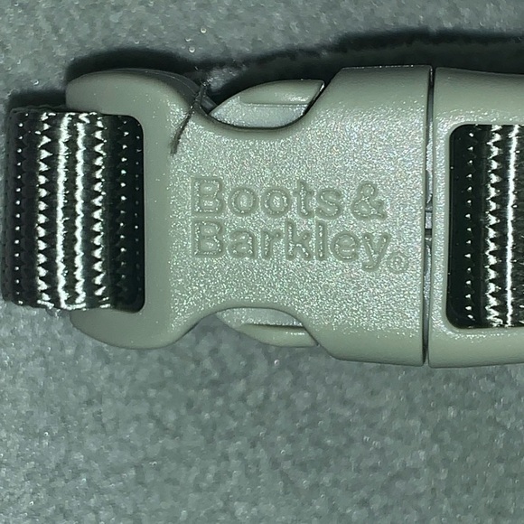 BOOT’S & BARKLEY DOG COAT - Picture 3 of 4